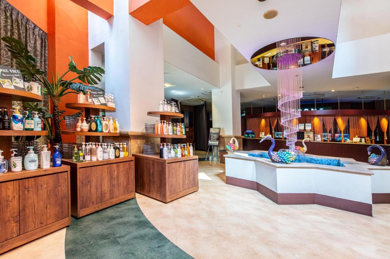 Fukuoka Chapel Coconuts Hotel Ipolani ภายนอก รูปภาพ