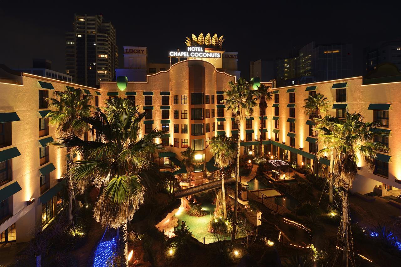 Fukuoka Chapel Coconuts Hotel Ipolani ภายนอก รูปภาพ